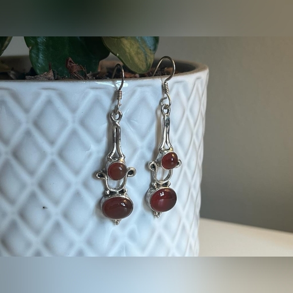 Sterling Silver Himalayan Dangling Garnet Earrings - Picture 2 of 6